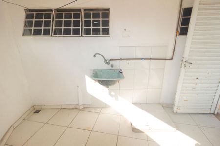 Casa para alugar com 70m², 2 quartos e sem vaga Casa para alugar com 70m², 2 quartos e sem vagaÁrea de Serviço