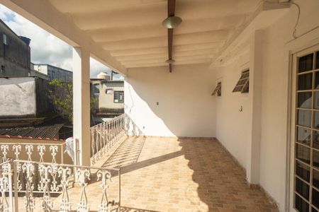Casa para alugar com 70m², 2 quartos e sem vaga Casa para alugar com 70m², 2 quartos e sem vagaVaranda