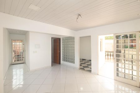 Sala de casa para alugar com 2 quartos, 70m² em Santa Cruz, Rio de Janeiro