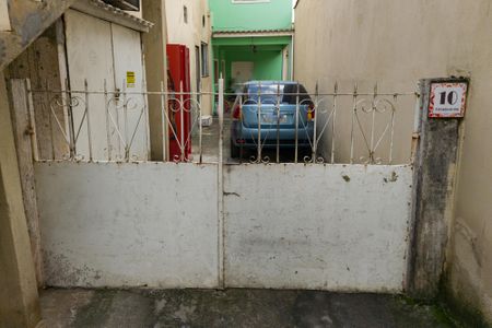 Casa para alugar com 70m², 2 quartos e sem vaga Casa para alugar com 70m², 2 quartos e sem vagaFachada
