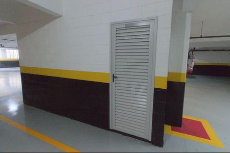 Apartamento à venda com 116m², 3 quartos e 3 vagas Apartamento à venda com 116m², 3 quartos e 3 vagasDepósito