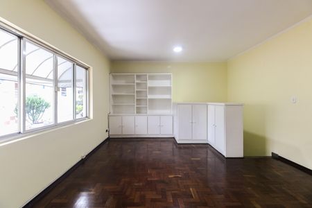 Casa para alugar com 210m², 2 quartos e 3 vagas Casa para alugar com 210m², 2 quartos e 3 vagasSala