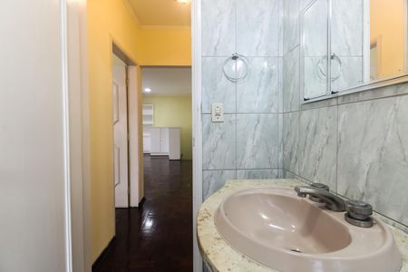 Casa para alugar com 210m², 2 quartos e 3 vagas Casa para alugar com 210m², 2 quartos e 3 vagasBanheiro Social