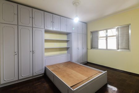 Casa para alugar com 210m², 2 quartos e 3 vagas Casa para alugar com 210m², 2 quartos e 3 vagasQuarto 1