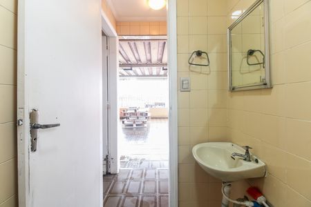 Casa para alugar com 210m², 2 quartos e 3 vagas Casa para alugar com 210m², 2 quartos e 3 vagasBanheiro Terraço
