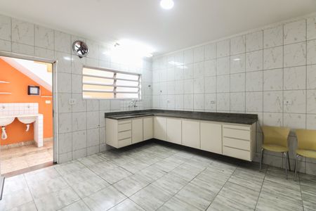 Casa para alugar com 210m², 2 quartos e 3 vagas Casa para alugar com 210m², 2 quartos e 3 vagasCozinha