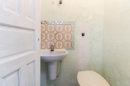 Casa para alugar com 210m², 2 quartos e 3 vagas Casa para alugar com 210m², 2 quartos e 3 vagasLavabo - Garagem e Salão de Festas