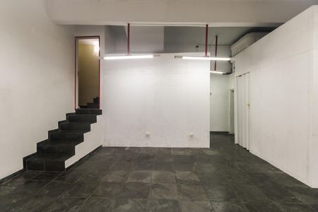 Casa para alugar com 210m², 2 quartos e 3 vagas Casa para alugar com 210m², 2 quartos e 3 vagasGaragem e Salão de Festas