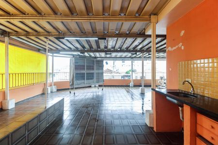 Casa para alugar com 210m², 2 quartos e 3 vagas Casa para alugar com 210m², 2 quartos e 3 vagasTerraço