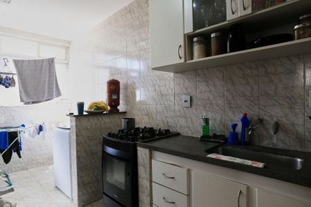 Apartamento à venda com 65m², 2 quartos e 1 vaga Apartamento à venda com 65m², 2 quartos e 1 vagaCozinha e Área de Serviço