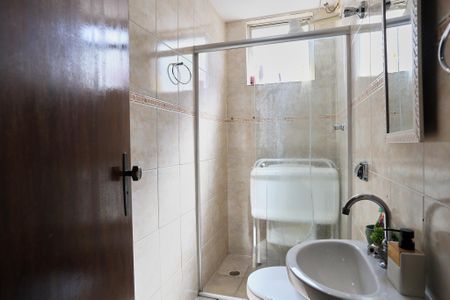 Apartamento à venda com 65m², 2 quartos e 1 vaga Apartamento à venda com 65m², 2 quartos e 1 vagaBanheiro