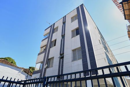 Apartamento à venda com 65m², 2 quartos e 1 vaga Apartamento à venda com 65m², 2 quartos e 1 vagaFachada