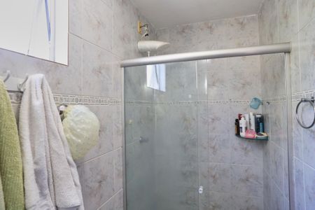 Apartamento à venda com 65m², 2 quartos e 1 vaga Apartamento à venda com 65m², 2 quartos e 1 vagaBanheiro da Suíte