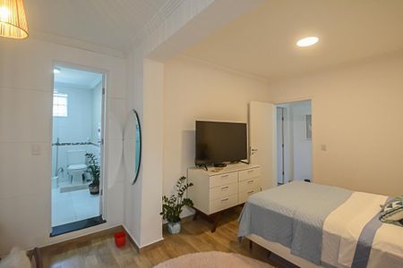 Casa à venda com 171m², 2 quartos e 3 vagas Casa à venda com 171m², 2 quartos e 3 vagasQuarto Suíte
