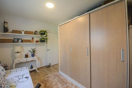 Casa à venda com 171m², 2 quartos e 3 vagas Casa à venda com 171m², 2 quartos e 3 vagasQuarto 2