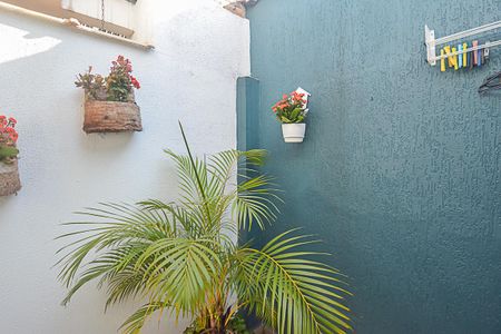 Casa à venda com 171m², 2 quartos e 3 vagas Casa à venda com 171m², 2 quartos e 3 vagasÁrea de Serviço