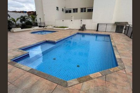 Apartamento à venda com 104m², 3 quartos e 2 vagas Apartamento à venda com 104m², 3 quartos e 2 vagasPiscina