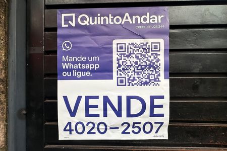 Apartamento à venda com 45m², 2 quartos e 1 vaga Apartamento à venda com 45m², 2 quartos e 1 vagaPlaca
