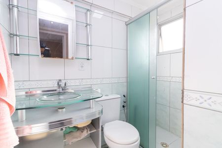 Apartamento à venda com 55m², 2 quartos e 2 vagas Apartamento à venda com 55m², 2 quartos e 2 vagasBanheiro