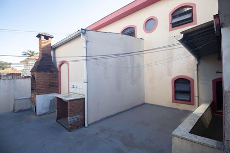 Casa para alugar com 200m², 3 quartos e 2 vagas Casa para alugar com 200m², 3 quartos e 2 vagasQuintal / Churrasqueira