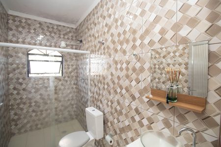 Casa para alugar com 200m², 3 quartos e 2 vagas Casa para alugar com 200m², 3 quartos e 2 vagasBanheiro 2