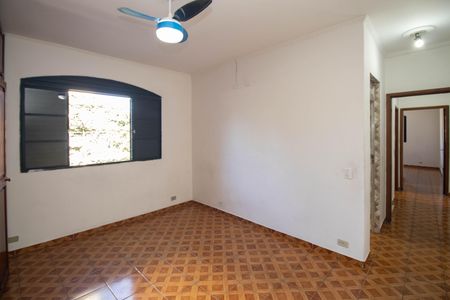 Casa para alugar com 200m², 3 quartos e 2 vagas Casa para alugar com 200m², 3 quartos e 2 vagasQuarto 4