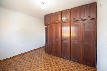 Casa para alugar com 200m², 3 quartos e 2 vagas Casa para alugar com 200m², 3 quartos e 2 vagasQuarto 2