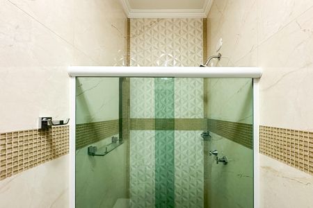 Casa à venda com 200m², 3 quartos e 8 vagas Casa à venda com 200m², 3 quartos e 8 vagasBanheiro Social