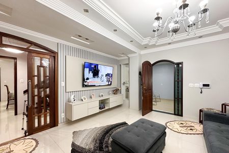 Casa à venda com 200m², 3 quartos e 8 vagas Casa à venda com 200m², 3 quartos e 8 vagasSala