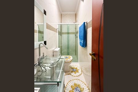 Casa à venda com 200m², 3 quartos e 8 vagas Casa à venda com 200m², 3 quartos e 8 vagasBanheiro Social