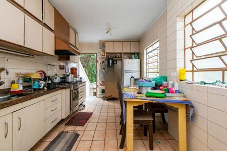 Casa para alugar com 300m², 4 quartos e 12 vagas