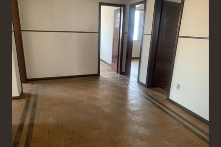 Casa para alugar com 350m², 7 quartos e 8 vagas