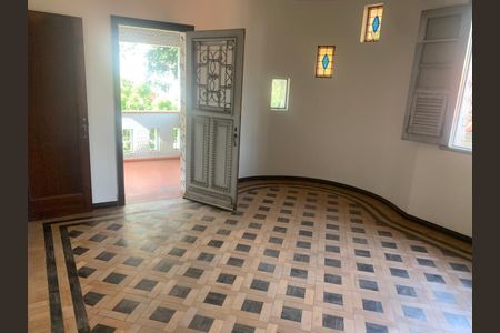 Casa para alugar com 350m², 7 quartos e 8 vagas
