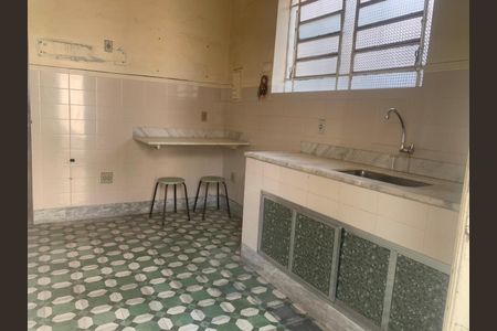 Casa para alugar com 350m², 7 quartos e 8 vagas
