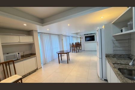 Apartamento para alugar com 67m², 2 quartos e 1 vaga
