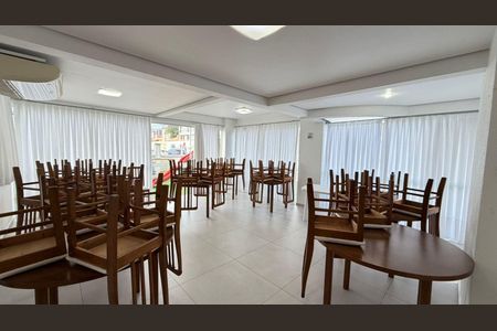 Apartamento para alugar com 67m², 2 quartos e 1 vaga