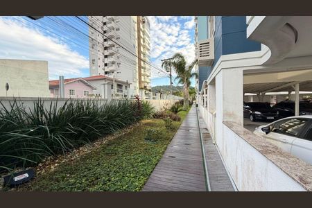 Apartamento para alugar com 67m², 2 quartos e 1 vaga