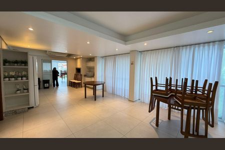Apartamento para alugar com 67m², 2 quartos e 1 vaga