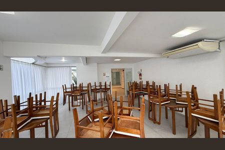 Apartamento para alugar com 67m², 2 quartos e 1 vaga