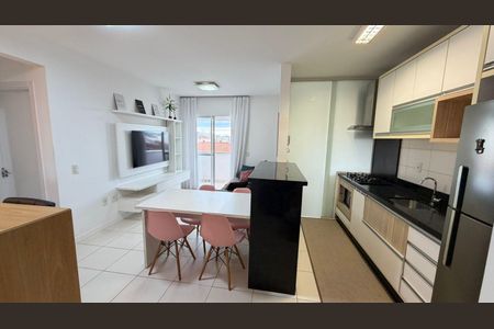 Apartamento para alugar com 67m², 2 quartos e 1 vaga Apartamento para alugar com 67m², 2 quartos e 1 vagaSala