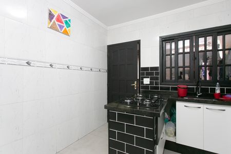 Casa à venda com 75m², 2 quartos e 2 vagas Casa à venda com 75m², 2 quartos e 2 vagasCozinha