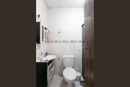 Casa à venda com 75m², 2 quartos e 2 vagas Casa à venda com 75m², 2 quartos e 2 vagasBanheiro da Suíte 1