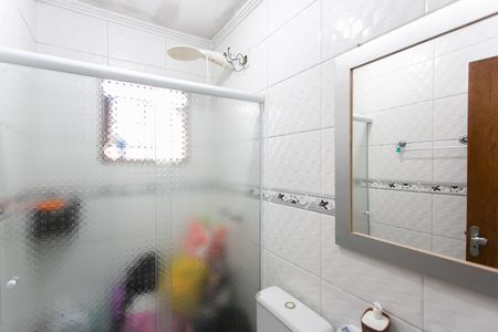 Casa à venda com 75m², 2 quartos e 2 vagas Casa à venda com 75m², 2 quartos e 2 vagasBanheiro da Suíte 2