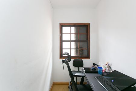 Casa à venda com 75m², 2 quartos e 2 vagas Casa à venda com 75m², 2 quartos e 2 vagasEscritório