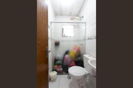 Casa à venda com 75m², 2 quartos e 2 vagas Casa à venda com 75m², 2 quartos e 2 vagasBanheiro da Suíte 2