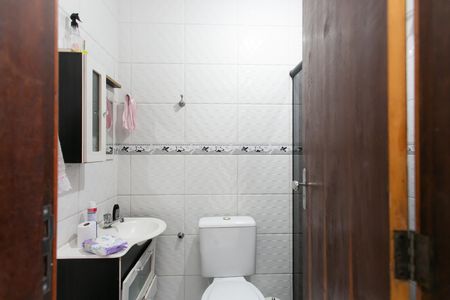 Casa à venda com 75m², 2 quartos e 2 vagas Casa à venda com 75m², 2 quartos e 2 vagasBanheiro da Suíte 1
