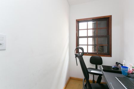 Casa à venda com 75m², 2 quartos e 2 vagas Casa à venda com 75m², 2 quartos e 2 vagasEscritório