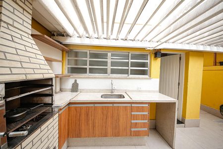 Casa à venda com 160m², 4 quartos e 2 vagas