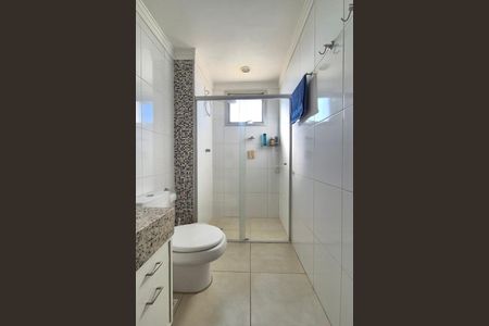 Apartamento à venda com 63m², 2 quartos e 1 vaga Apartamento à venda com 63m², 2 quartos e 1 vagaBanheiro