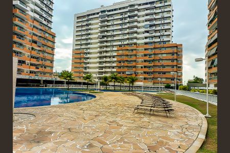 Apartamento à venda com 63m², 2 quartos e 1 vaga Apartamento à venda com 63m², 2 quartos e 1 vagaÁrea comum - Piscina